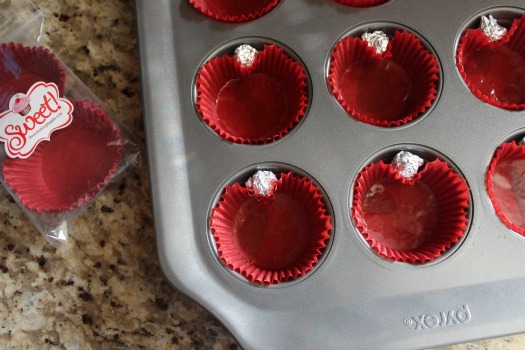 apple-shaped-cupcake-liners.jpg