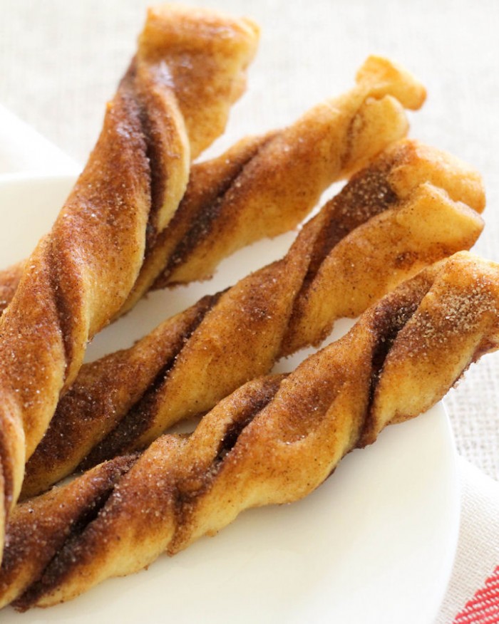 cinnamon-crescent-twists-9-700x876.jpg