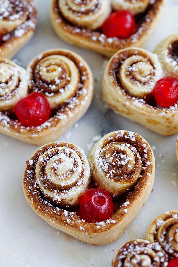 heart-shaped-cinnamon-rolls1.jpg