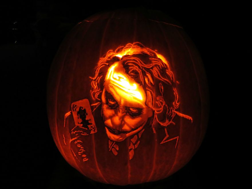 pumpkin-the-joker-59e7436d3ea93_880.jpg