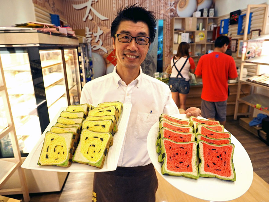 square-watermelon-bread-jimmys-bakery-taiwan-4.jpg